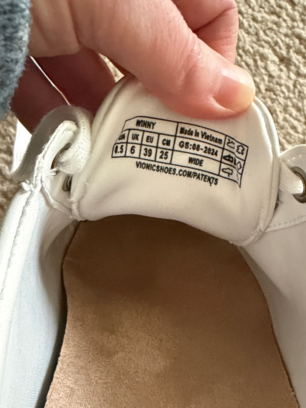 Vionic Winny sneaker 8.5 Wide - Picture 4 of 5